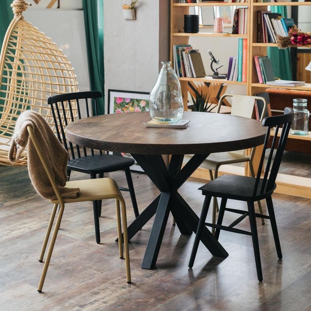 Mesas de comedor de madera natural para darle encanto a tu salón